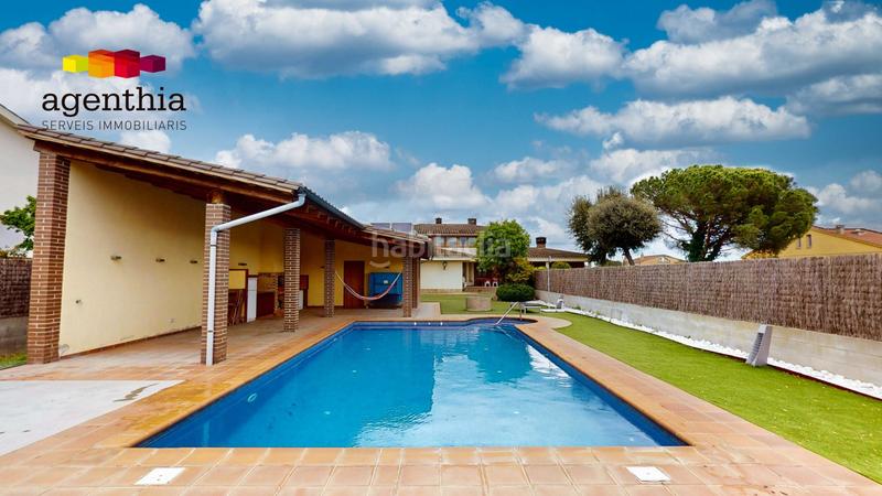 Foto 9981ce6f-459b-4781-9c27-7e89a8cef191. Maison avec chauffage parking piscine dans Sils