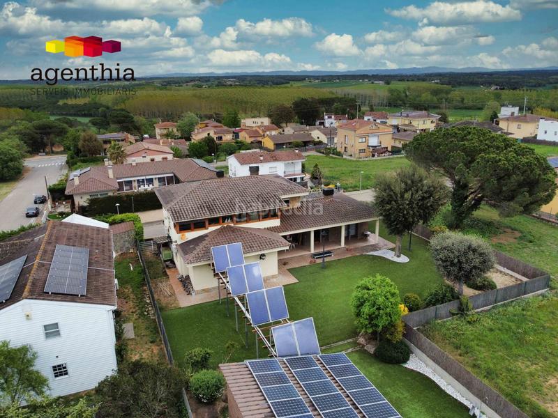 Foto c908b90b-e8c6-44b9-bbec-405bea7eff0f. Maison avec chauffage parking piscine dans Sils