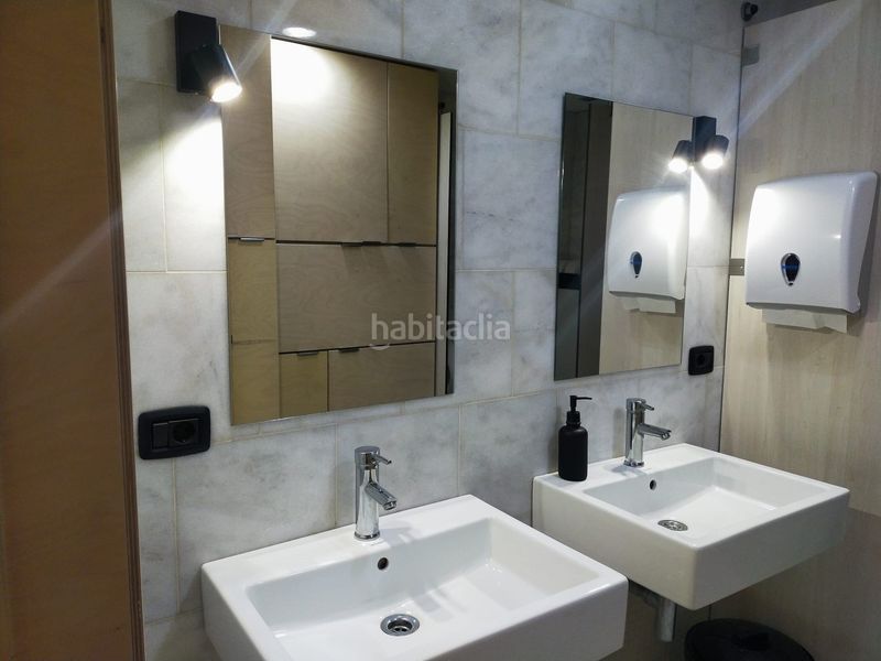 Foto 50c2f755-371f-4dc6-be3b-c1a2dfe29dc3. Local comercial a Eixample Sud-Migdia Girona