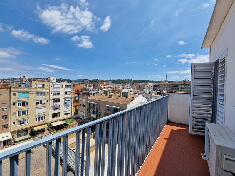 Foto 1e2b90ad-797b-4a5b-b10f-4659858052fc. Àtic a Eixample Nord Girona
