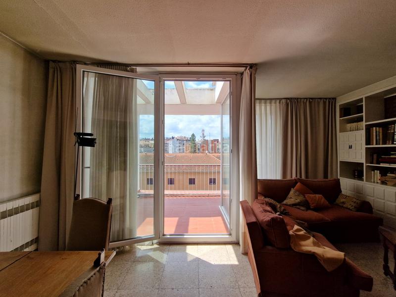Foto 4cc5b1b4-fafb-4780-9b53-533d41a1322a. Àtic a Eixample Nord Girona