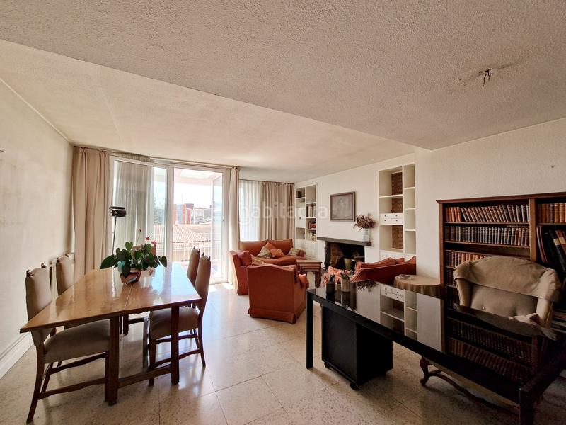 Foto cbe7282b-1e14-4df7-a981-986656000f77. Àtic a Eixample Nord Girona