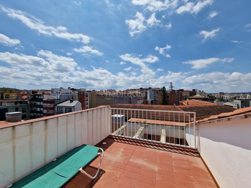 Foto 2bfd1f11-a843-4777-bab7-6f60df0f78d5. Penthouse with heating in Eixample Nord Girona