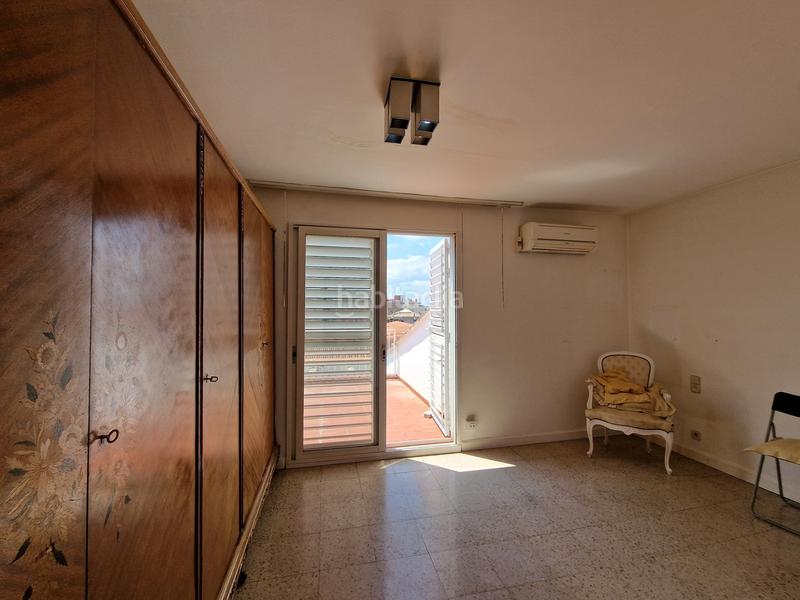 Foto b1747055-6a73-4199-9c61-7a17a509c677. Penthouse with heating in Eixample Nord Girona