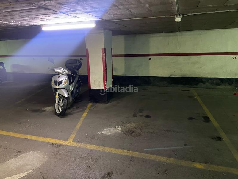 Foto 7a1cba14-8d90-4bb2-a667-1cc6641b2385. Parking coche en Eixample Nord Girona