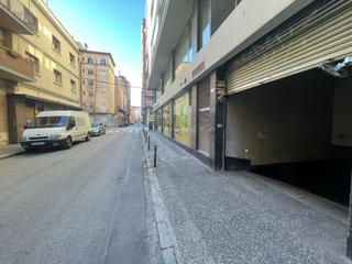 Aparcament cotxe  Creu