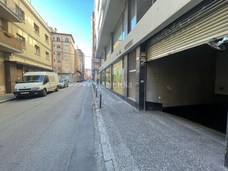 Foto 8eb2a7ea-e07e-47f2-a64e-9bc4b41ae51d. Autoparkplatz in Eixample Nord Girona