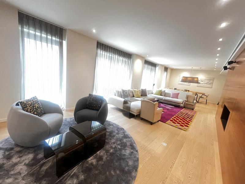 Foto 319b5307-d430-4e74-9130-123a3e8815e7. Flat with heating parking in Eixample Nord Girona