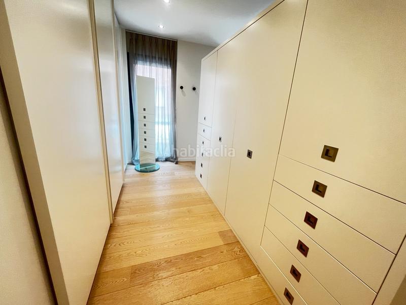 Foto 4ab5f5ee-88ca-41a6-bbb6-6fabb2318ef1. Flat with heating parking in Eixample Nord Girona