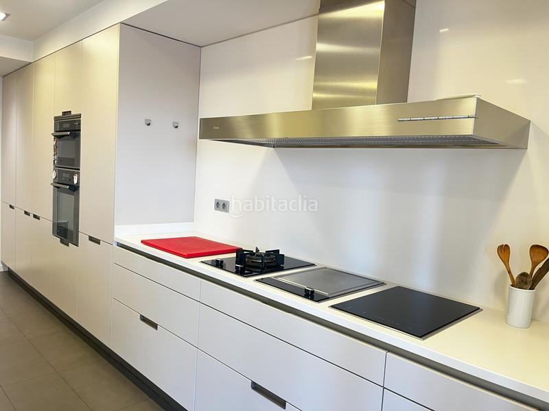 Foto 6ba369a7-64c5-4eb0-9ce9-f03a3b006ee0. Flat with heating parking in Eixample Nord Girona