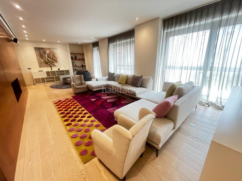Foto 85d19891-b5b2-4c54-9d56-be09017345d9. Flat with heating parking in Eixample Nord Girona