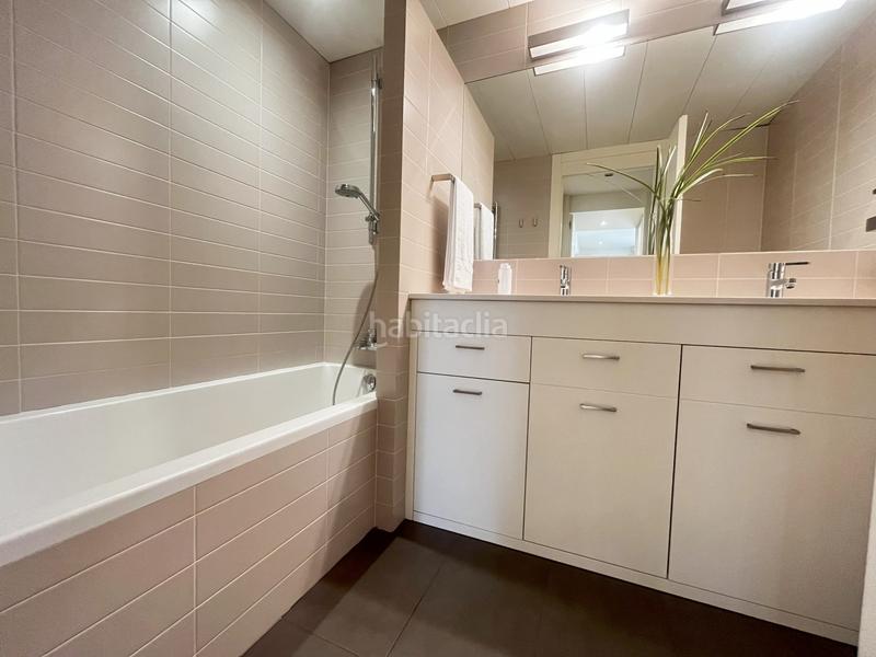 Foto c3b6a16a-568c-4a9b-ade8-cafd8b64851d. Flat with heating parking in Eixample Nord Girona