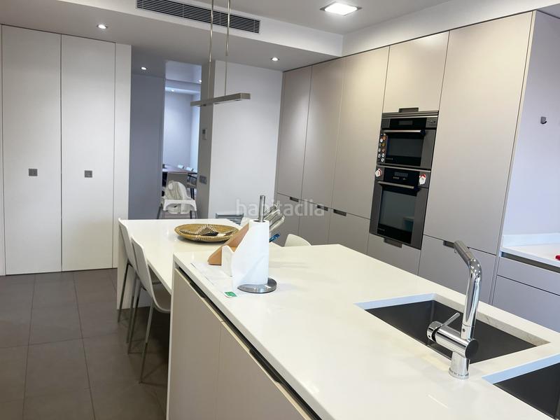 Foto e8cead99-35ca-4c34-a031-9a9576b36128. Flat with heating parking in Eixample Nord Girona