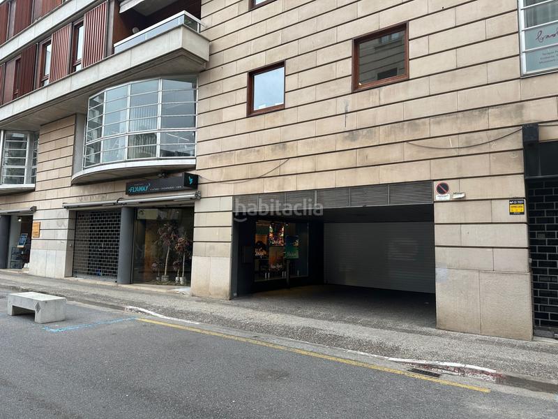 Foto 466ec79b-cfa8-4808-9488-7c3948be10d9. Aparcament cotxe a Eixample Nord Girona