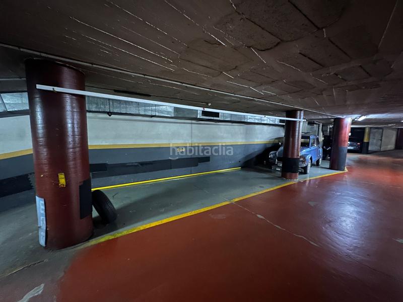 Foto a3ca14bc-9e5f-44d1-8524-4ebd6ceabce2. Aparcament cotxe a Eixample Nord Girona