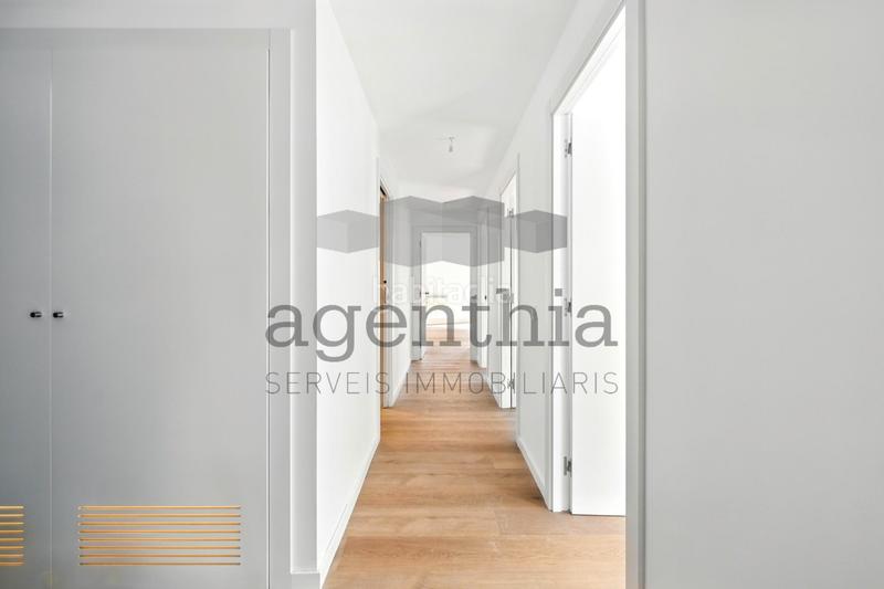 Foto d8045f6b-45c9-47d0-8713-c668755c6776. Pis 102m<sup>2</sup> a carrer migdia 124 a Eixample Sud-Migdia Girona