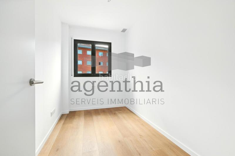 Foto 5ce86fb1-0f97-404d-bb43-1e01d58a5dad. Appartamento 106m<sup>2</sup> in carrer migdia 124 in Eixample Sud-Migdia Girona