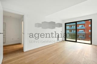 Pis a Carrer migdia 124. Obra nova