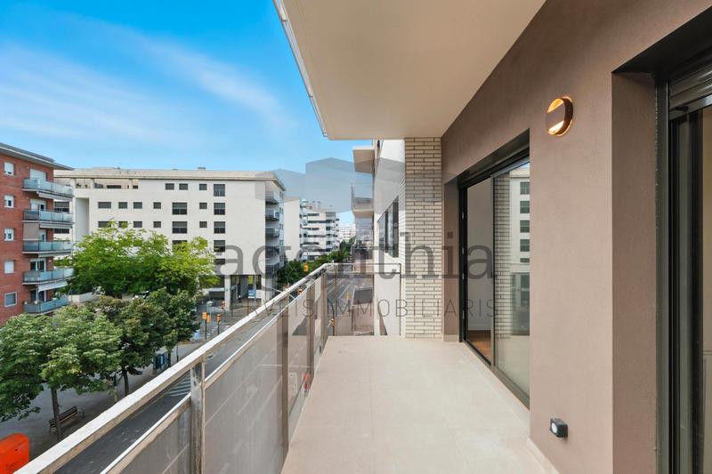 Foto dd3a48c6-3332-4a5f-b4d6-cb30b736759f. Appartamento 106m<sup>2</sup> in carrer migdia 124 in Eixample Sud-Migdia Girona