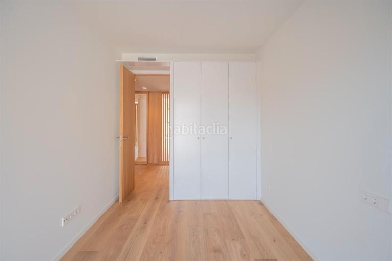 Foto fc90d108-bccc-4a2f-b1d6-fa11dc6c4177. Pis 119m<sup>2</sup> a carrer migdia 63 a Eixample Sud-Migdia Girona