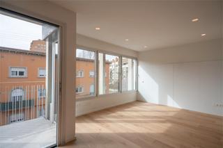 Pis a Carrer migdia 63. Obra nova