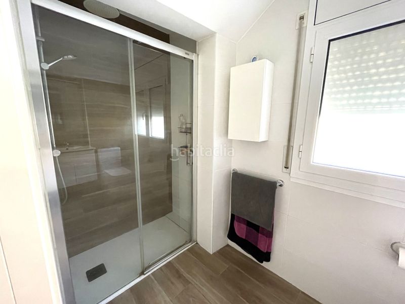 Foto 2ddeea47-1463-4339-887e-7c127df8a587. Casa adossada amb calefacció aparcament a Eixample Sant Feliu de Guíxols