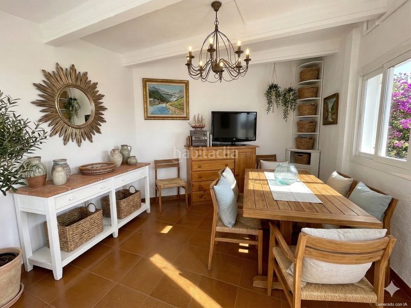 Foto 7a3d29ae-5725-4679-a3fa-db4eea95f991. Casa adossada amb calefacció aparcament a Eixample Sant Feliu de Guíxols