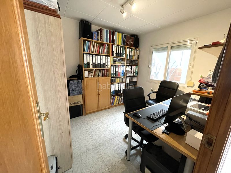 Foto b7c28f92-a2a5-4349-9149-6ed0c47eb305. Casa adossada amb calefacció aparcament a Eixample Sant Feliu de Guíxols