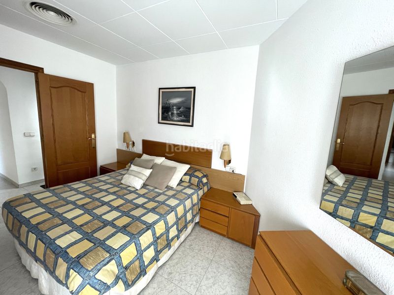 Foto ea6d469e-5a7d-432a-a954-c1000c5bd8f7. Casa adossada amb calefacció aparcament a Eixample Sant Feliu de Guíxols