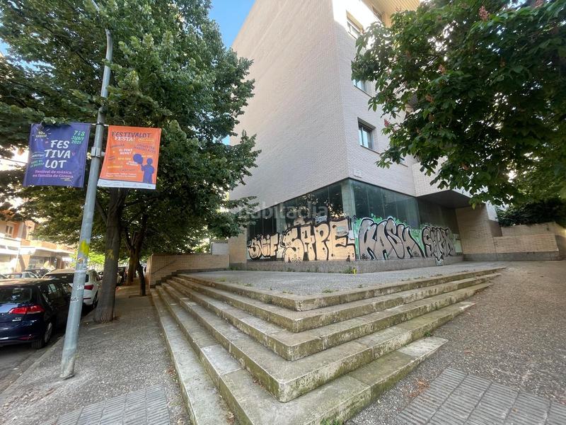 Foto f8f3137d-17ec-47dc-85bd-e7268578832e. Alquiler local comercial en Eixample Sud-Migdia Girona