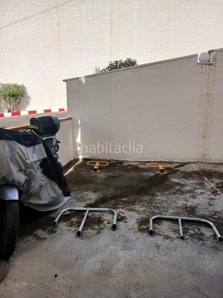 Foto 61e8720b-077e-4f8f-937d-101e429ea000. Parking coche en Centre Roses