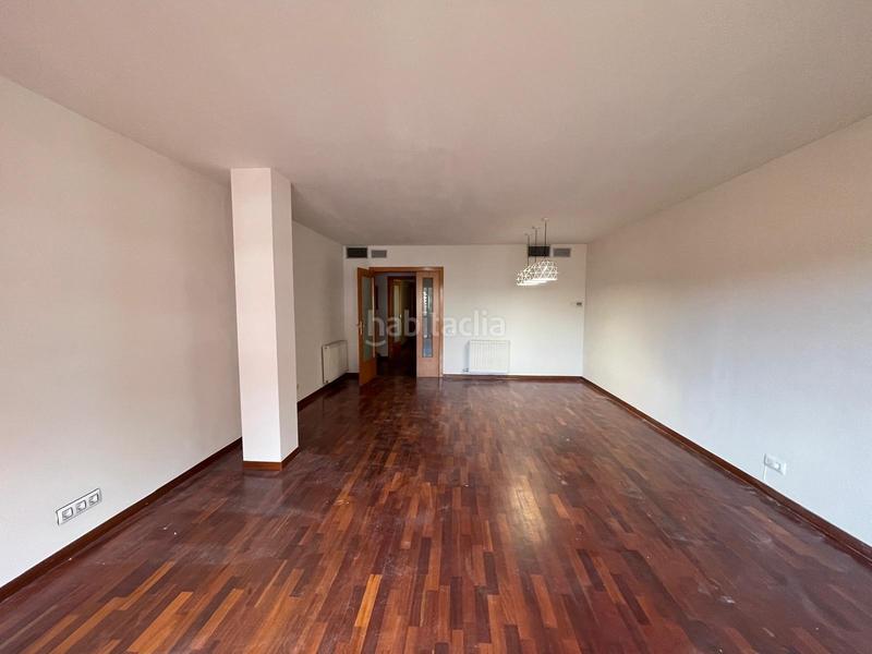 Foto 2c8269ce-1bc0-44ab-8e70-5e7270e82000. Rent flat with heating in Eixample Nord Girona