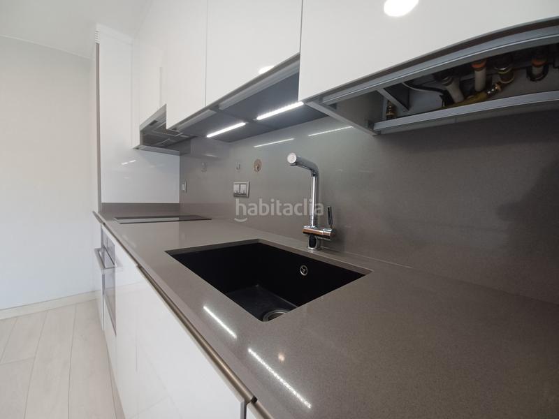 Foto 31d6f4aa-9e5f-4831-903e-ecdeb35638c1. Zweistöckige wohnung mit heizung in Centre Salt