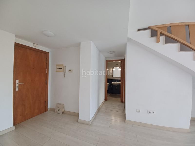 Foto ebb11494-887b-495d-86c5-66f3df3fbeea. Zweistöckige wohnung mit heizung in Centre Salt