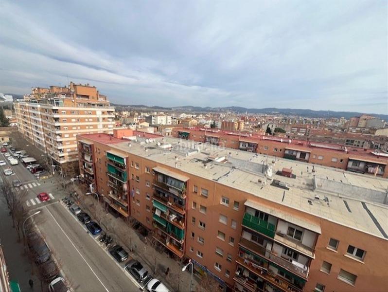 Foto ba9583d5-d2b3-45aa-96eb-6b22e8ce211d. Piso en Centre Salt