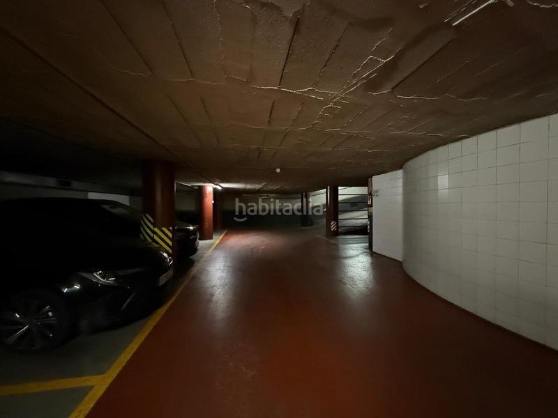Foto 5f4b26b7-3f8c-4118-802b-9ef6d5ba6a4c. Alquiler parking coche en Eixample Nord Girona