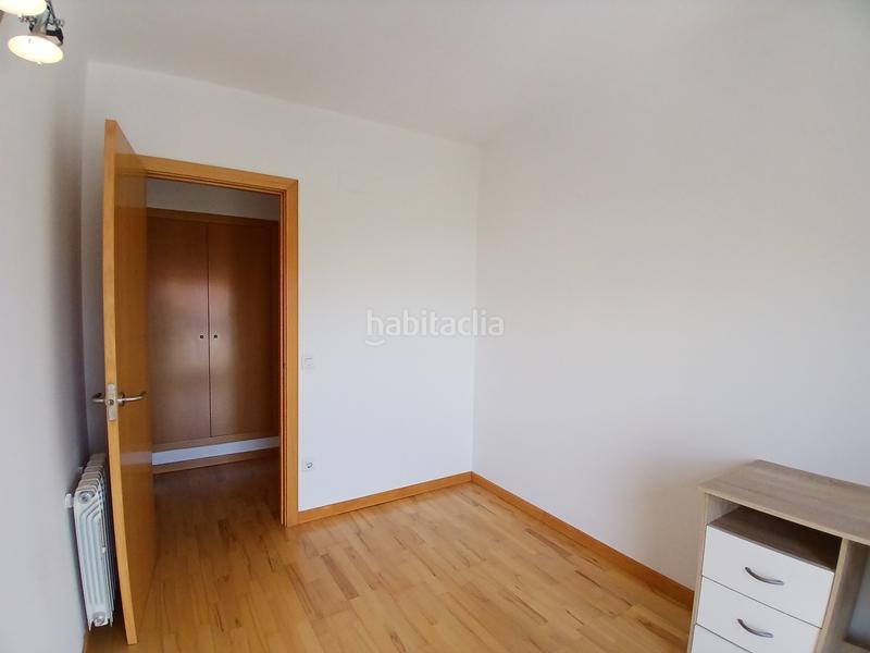 Foto 96f22a8a-6a6e-4d74-ae23-4d85b3085d92. Estudi amb calefacció aparcament a Eixample Sud-Migdia Girona