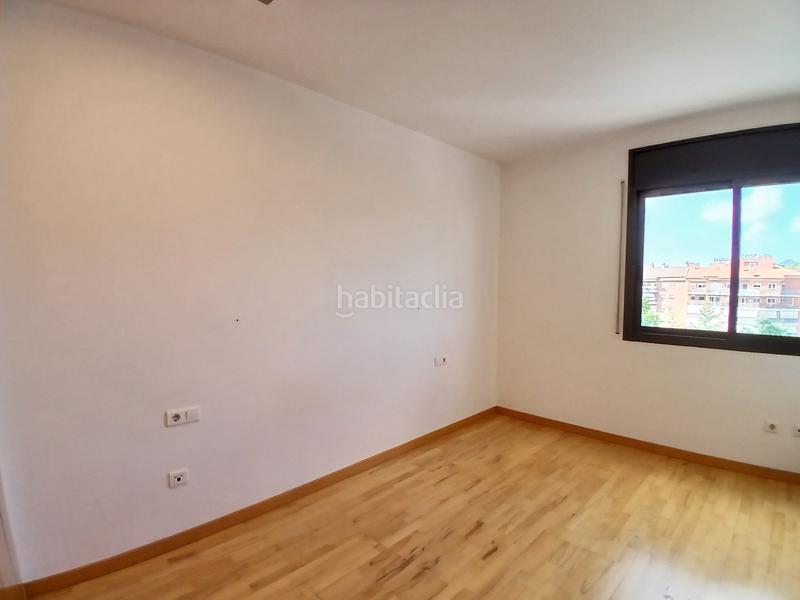 Foto a1fb8028-814c-4cb8-9aa5-0fe68713add7. Estudi amb calefacció aparcament a Eixample Sud-Migdia Girona