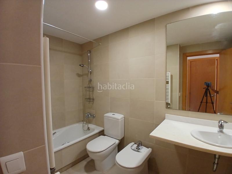 Foto cc0fcc7f-aa88-45be-a4d8-540241a64b2a. Estudi amb calefacció aparcament a Eixample Sud-Migdia Girona