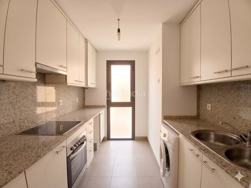 Foto ca1c7d3f-457a-43d7-a7f8-8b5b9eddbccd. Estudio en Eixample Sud-Migdia Girona