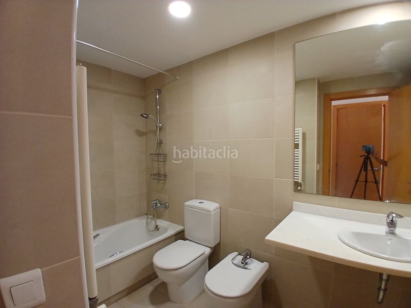 Foto f2c79f56-1cc0-4066-90bc-8b665e9c65bb. Estudio en Eixample Sud-Migdia Girona