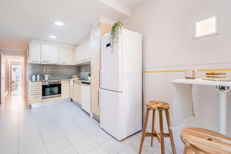 Foto b60f77eb-f3e1-4198-98ed-5f016b3698ac. Etagenwohnung mit heizung in Eixample Nord Girona