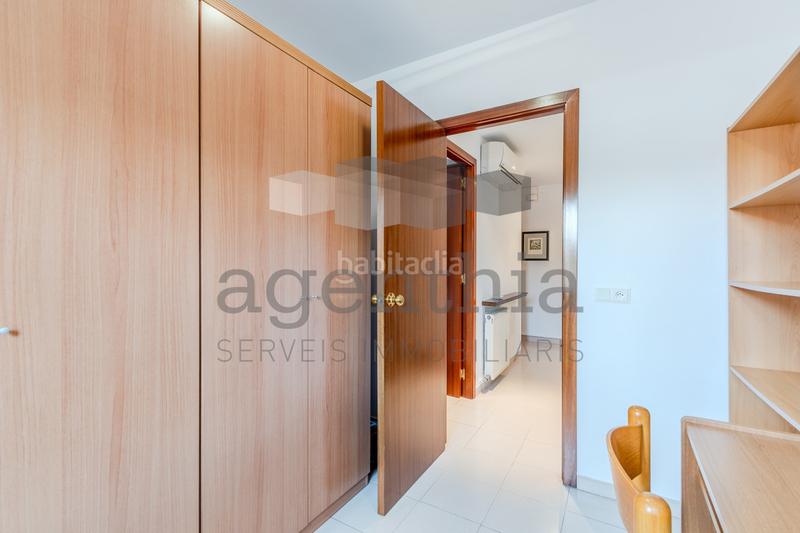 Foto d8681be6-cc3a-4de5-b2a2-d32cfe5de6d8. Piso en La Devesa Girona