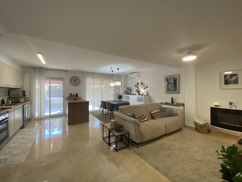 Foto 04f9db79-dd49-4177-b900-d5d6a8a2ed76. Reihenhaus mit heizung parking in Celrà