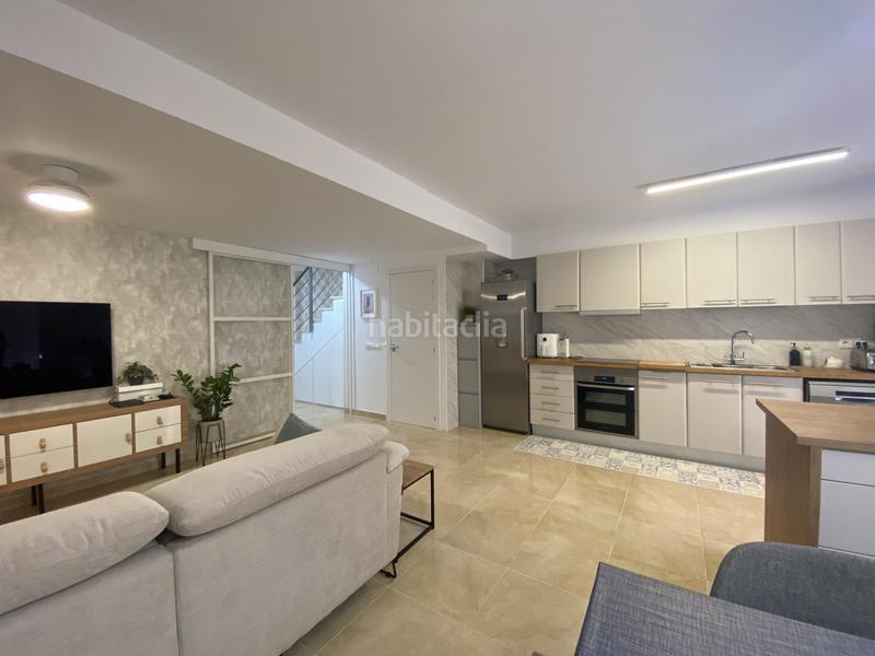 Foto 9a807076-d943-4258-94c7-14f951791deb. Reihenhaus mit heizung parking in Celrà