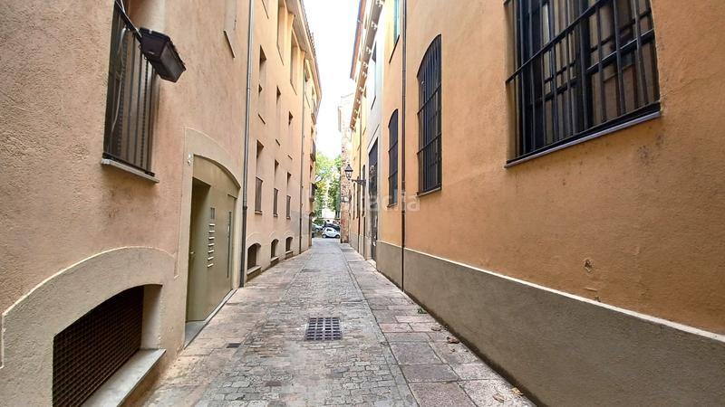 Foto 672f449d-f06b-40c1-b54b-8ad2a91d0ae5. Dúplex amb calefacció a Centre-Barri Vell Girona