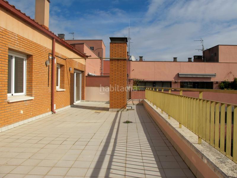 Foto 0f24da75-5a4e-4c7d-b0d2-61e463675105. Alquiler ático en La Devesa Girona