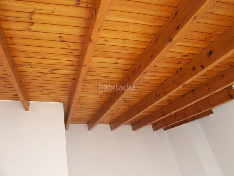 Foto 8d6dd1cc-dfa8-41b8-87ef-50197bd3037f. Alquiler ático en La Devesa Girona