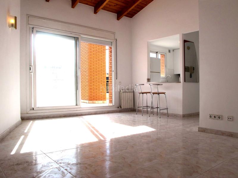 Foto b53d880b-d0e8-43e8-be12-4421e610bc32. Alquiler ático en La Devesa Girona