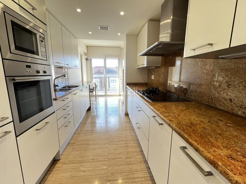 Foto cd64682e-94b0-4730-9502-9a45808eccc5. Location appartement avec chauffage parking dans Eixample Nord Girona